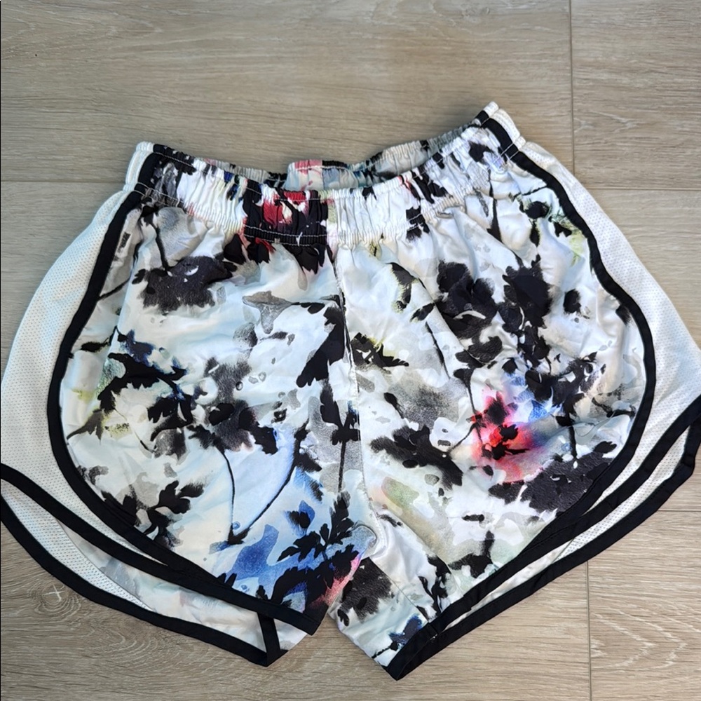 Nike Floral Print Women's Shorts